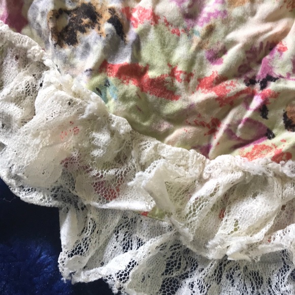 🌼 Boho flowy tank 🌼 - Picture 3 of 4